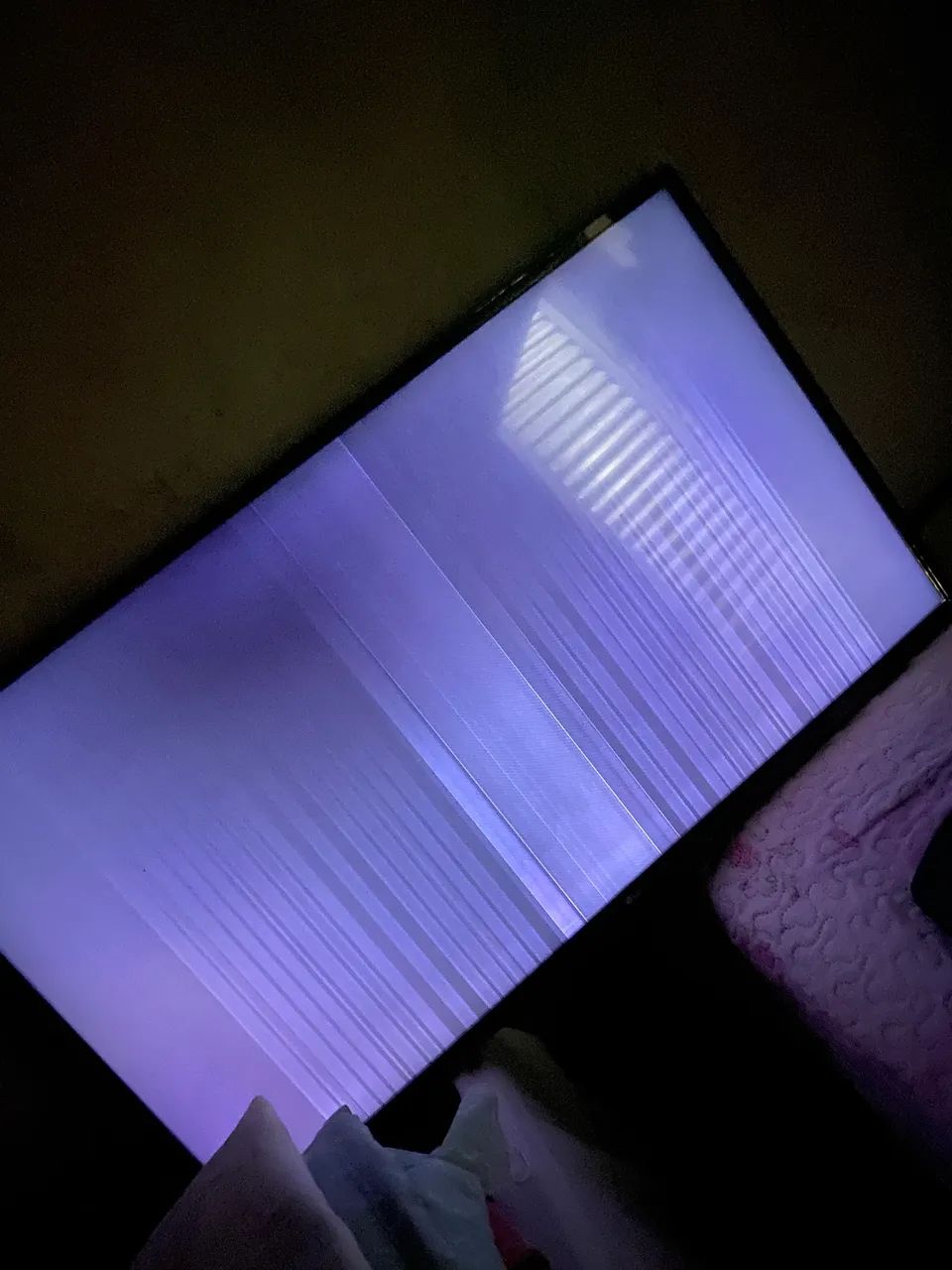Vendo tv smart 43 polegadas nova!! 