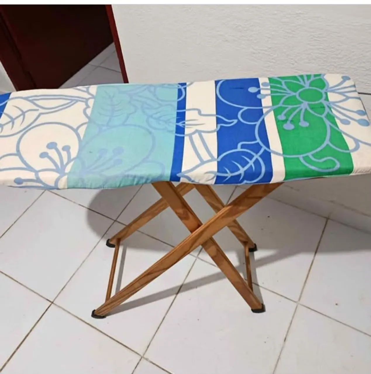 Vende-de tábua de passar roupa 