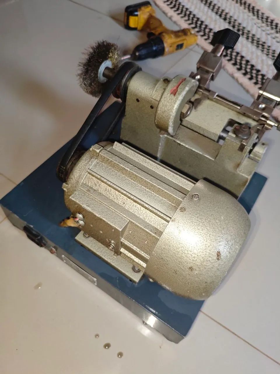 Máquina de chaves yale  - Foto 3
