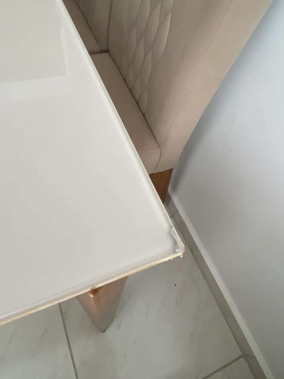 Mesa de jantar 1,40 x 0,90 - Foto 3