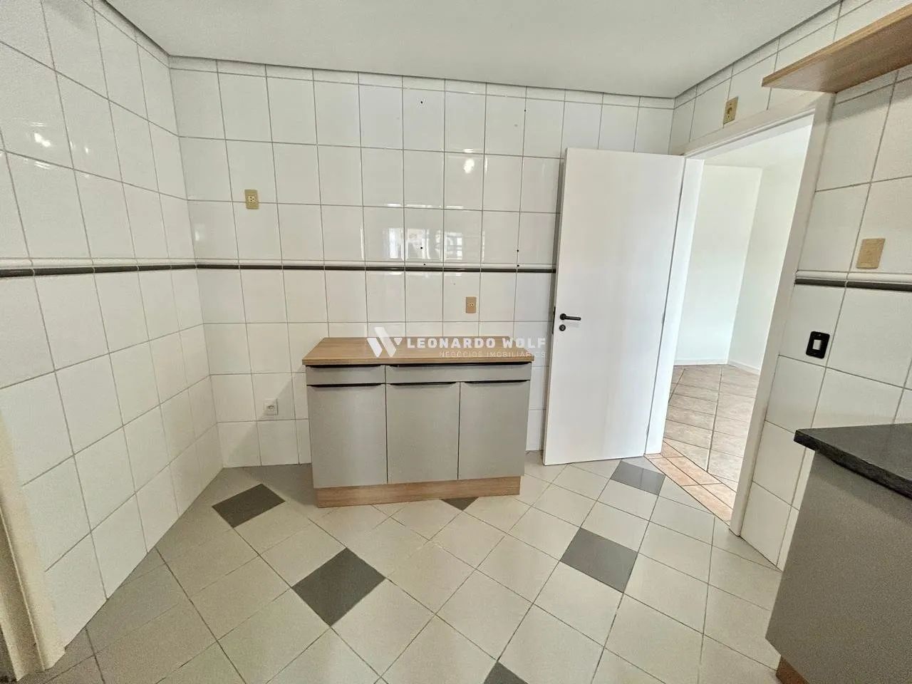 Apartamento com 2 quartos, garagem coberta na Agronômica/Florianópolis - Foto 5