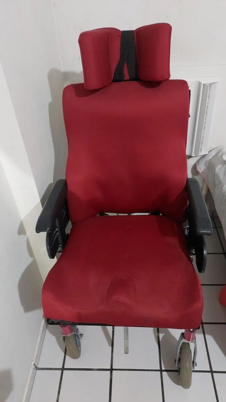 Cadeira de rodas postural 