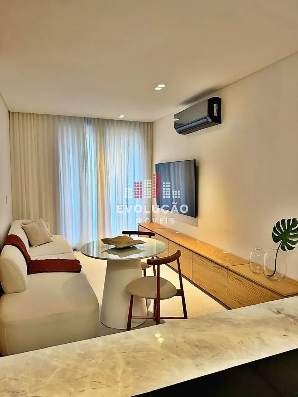 Apartamento | 2 Suítes | Mobiliado, a 80m da Praia de Jurerê, Florianópolis