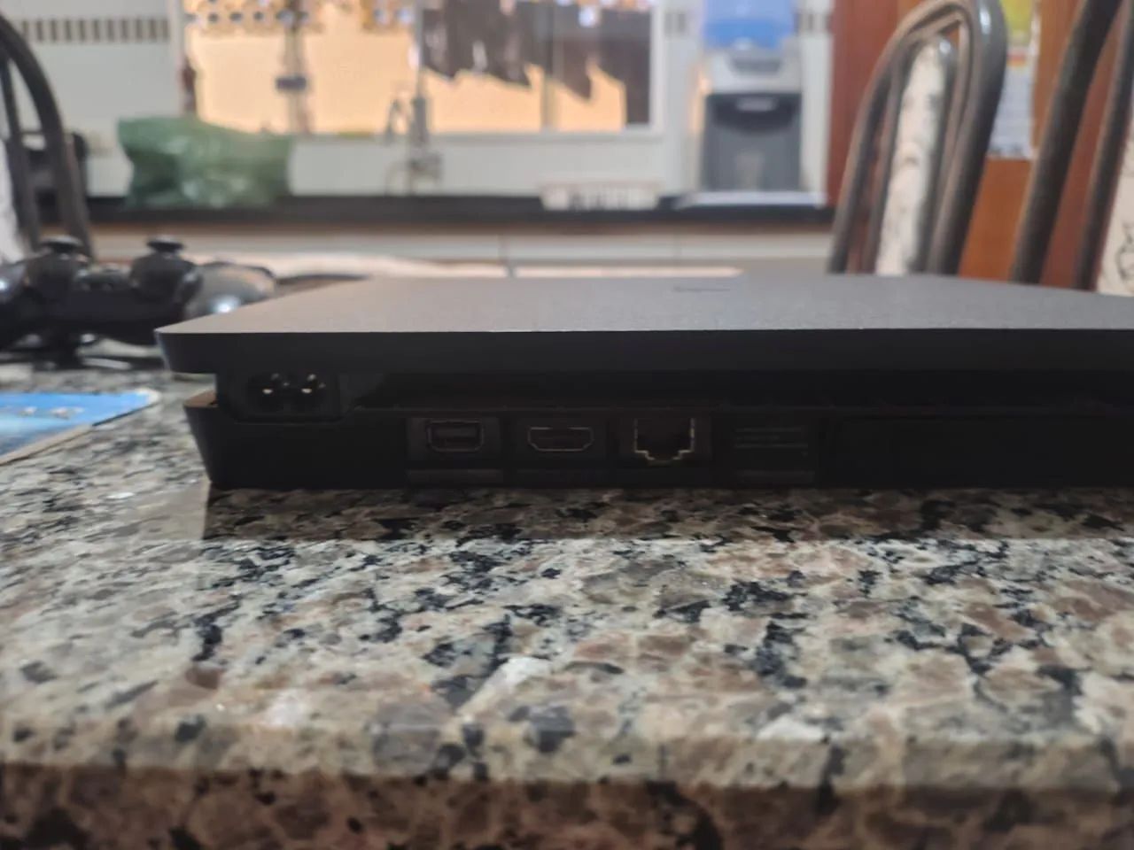 PS4 slim 1t  - Foto 4