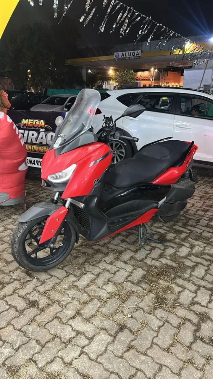 YAMAHA XMAX 250