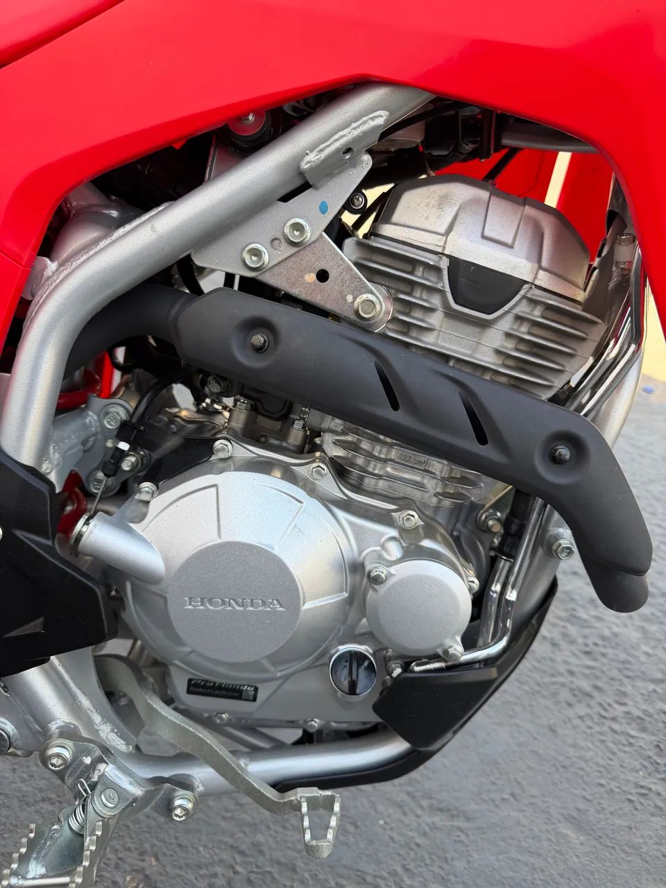 CRF 300F 2026 semi nova  - Foto 4