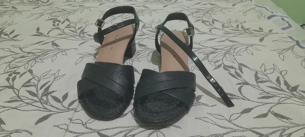 Sandália Preta N 35