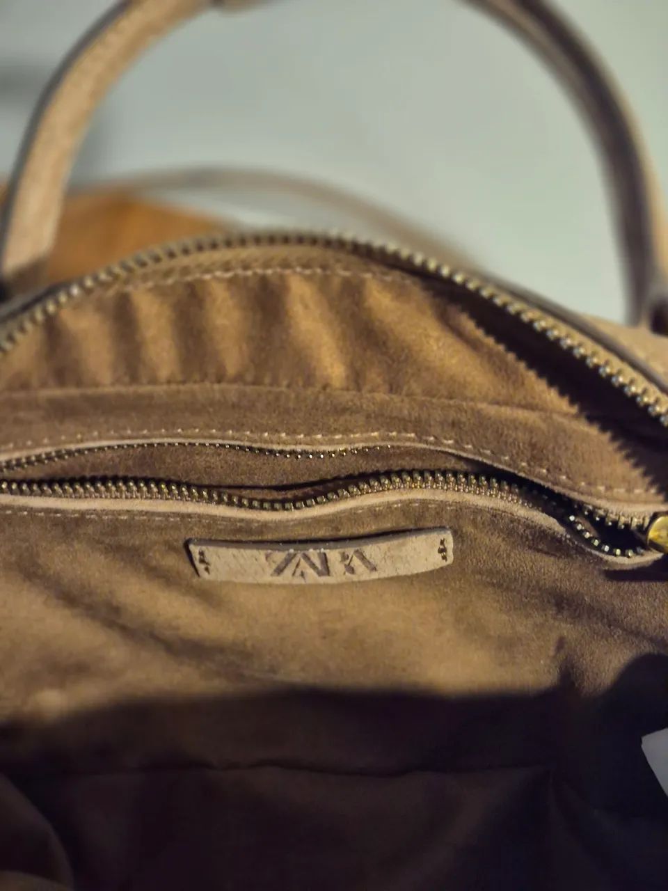Bolsa de couro Zara. - Foto 2