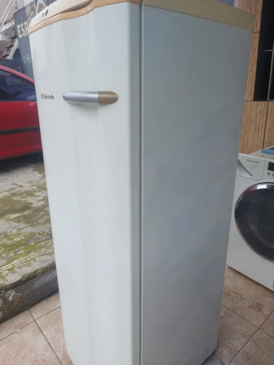 Freezer vertical electrolux  - Foto 4