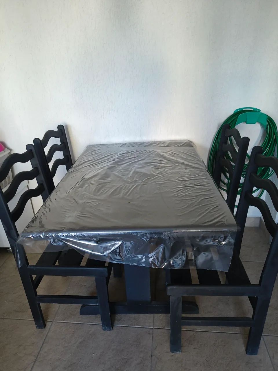 Mesa com 4 cadeiras  - Foto 5