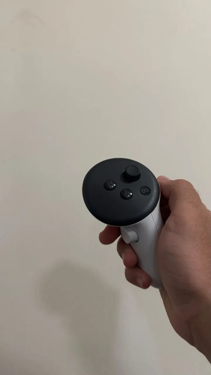 META QUEST 3S - VR COM SUPORTE PRA CABEÇA E CABO LINK - Foto 4