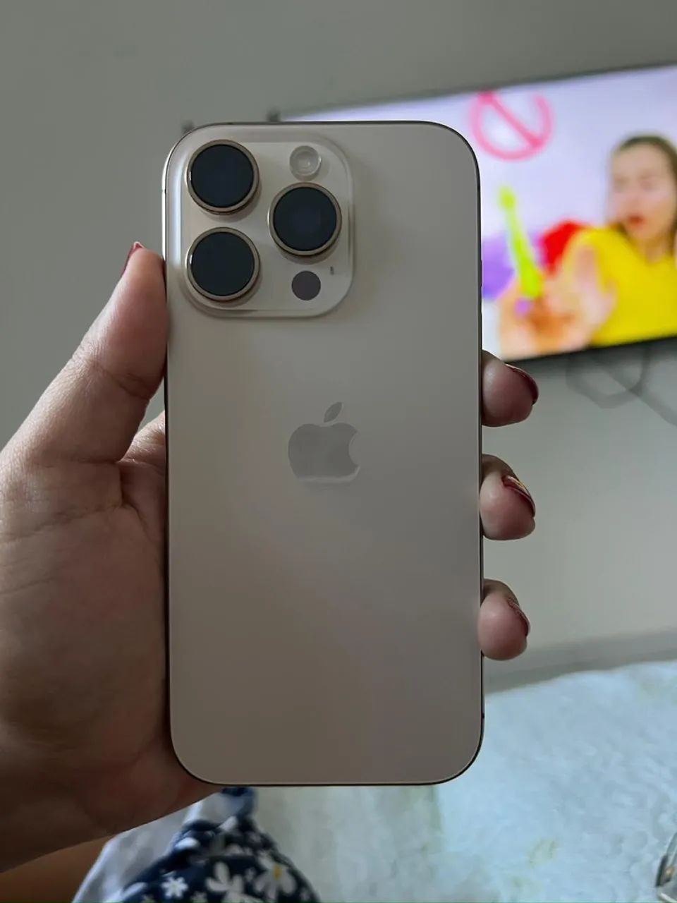 IPHONE 16 PRO DESERT