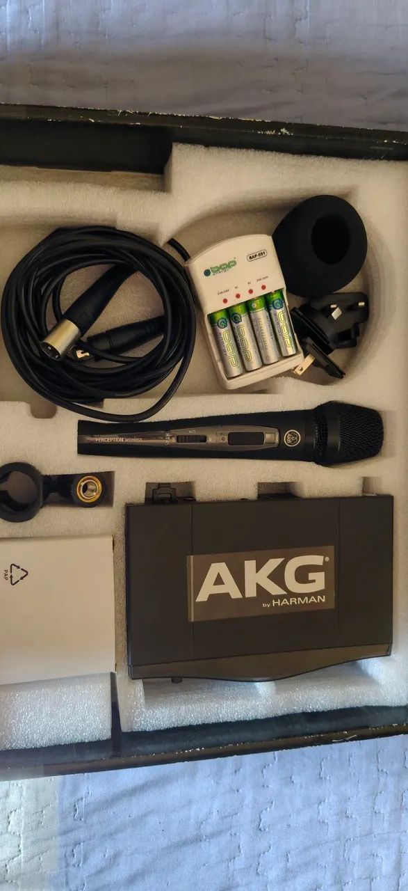 Microfone sem fio akg 