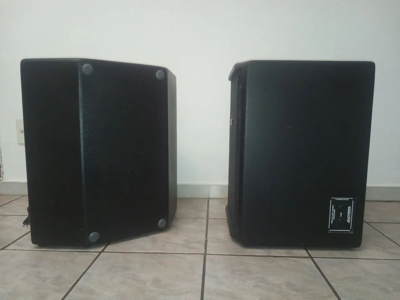 Vendo duas caixas Datrel, passiva e ativa 500watts  - Foto 5