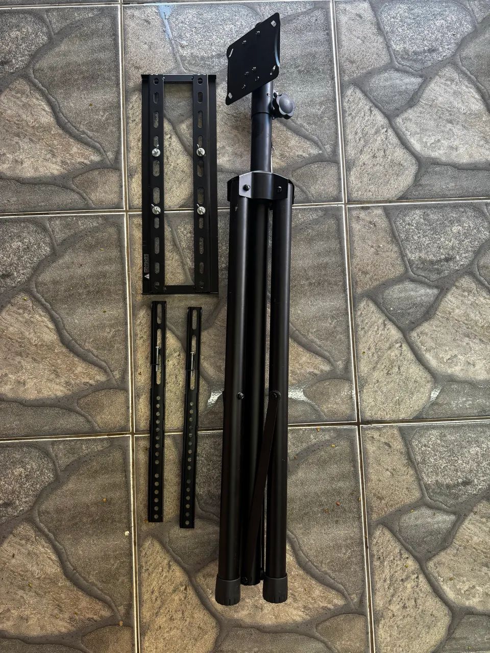Suporte Tripé de televisão  - Foto 2