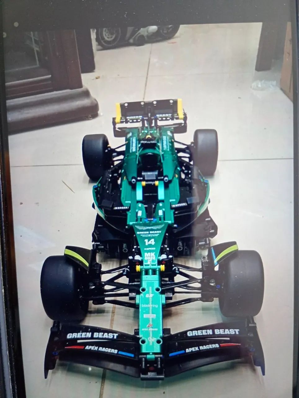 Carrinho formula1 60cm . "Monta e desmonta"