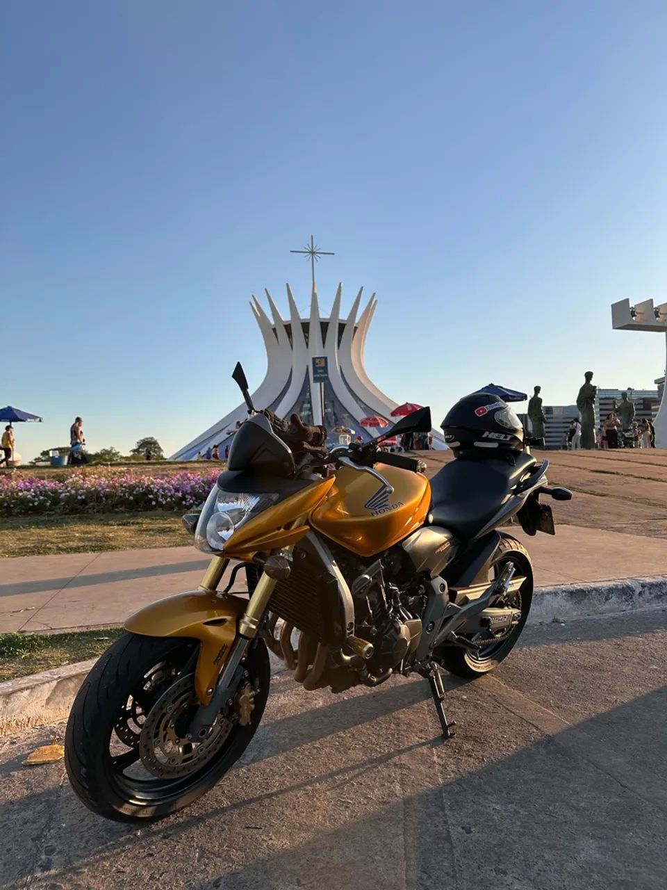 Hornet  - Foto 4