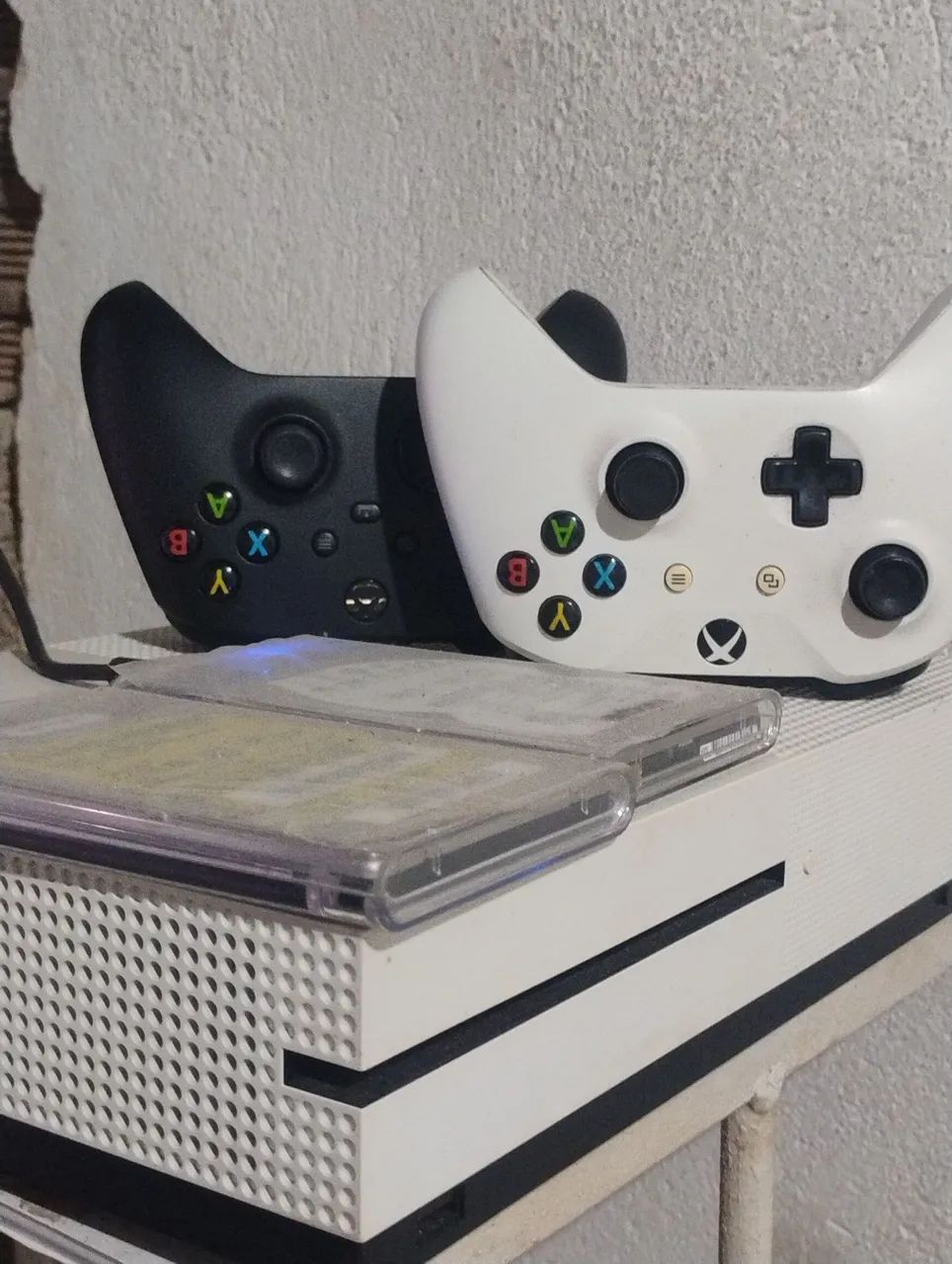 Xbox one s completo com jogos  - Foto 3