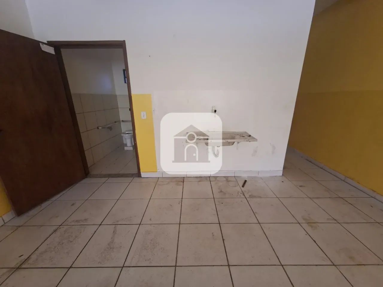 Cômodo comercial para locação no bairro Planalto - Foto 5