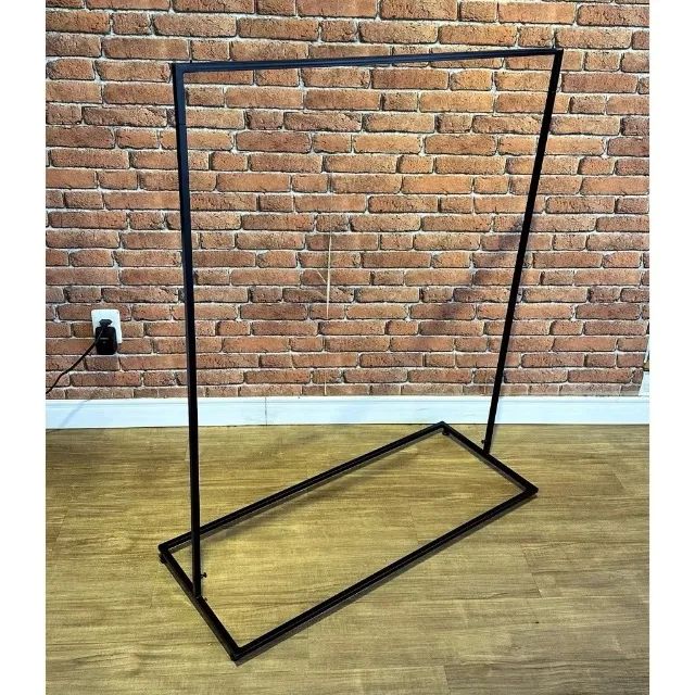 VENDO ARARA DE ROUPAS AÇO - Foto 2