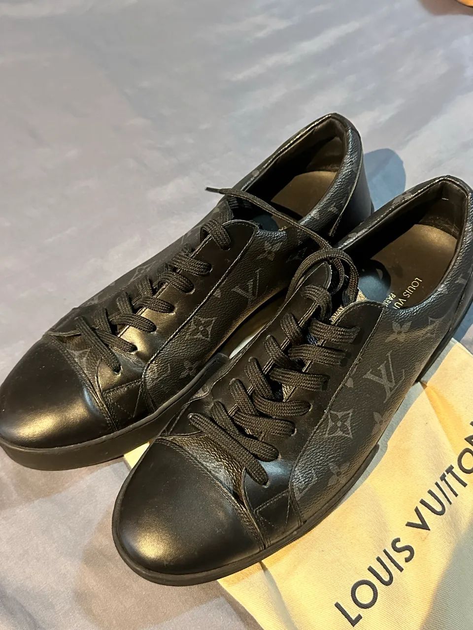 Tênis Louis Vuitton Monogram Eclipse de couro preto - Foto 4