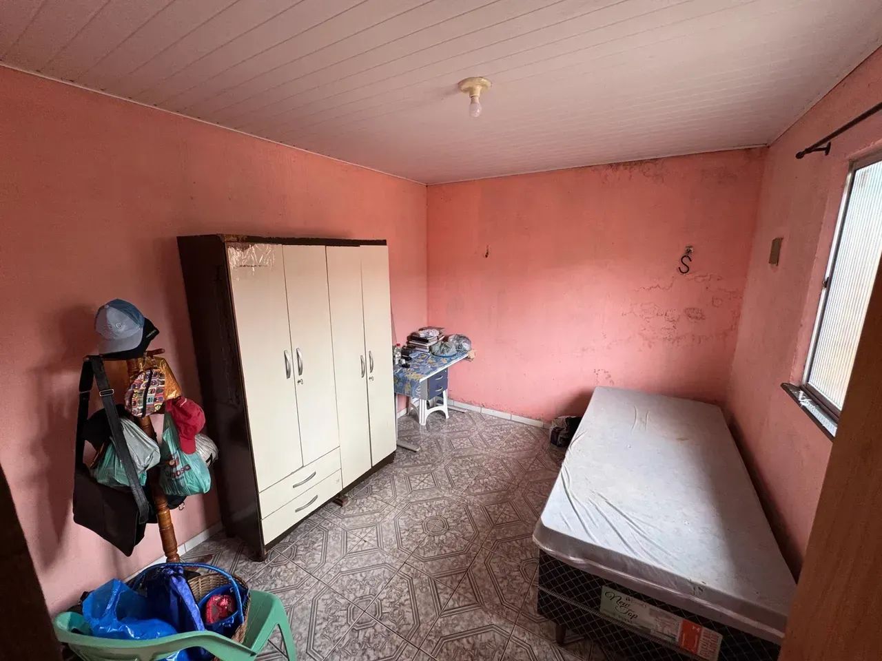 VENDO CASA COM DUAS MORADIAS - Foto 4