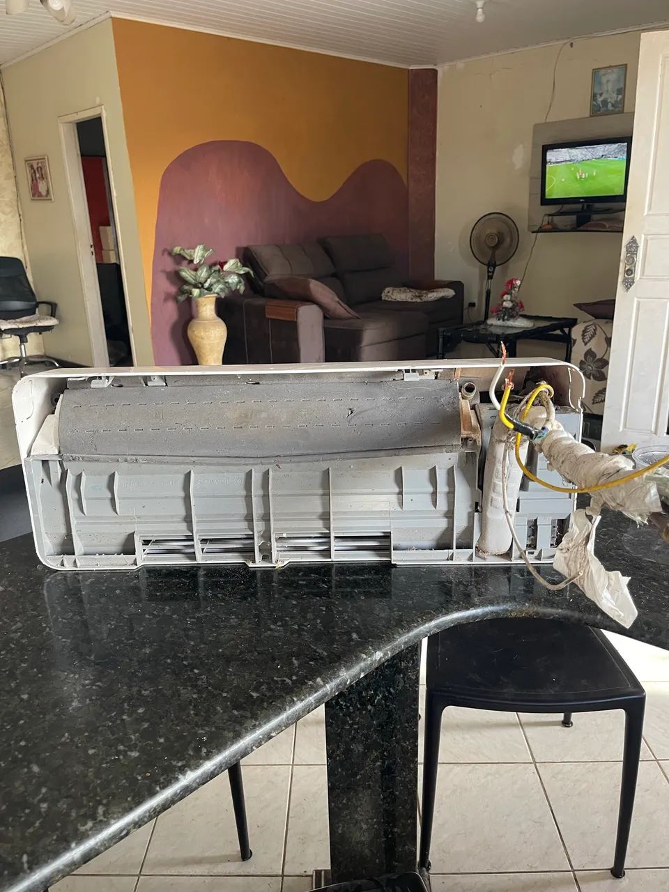 Vendo ar condicionado Midea Split  - Foto 2
