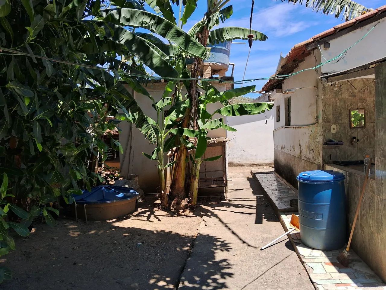 Vende-se terreno com 05 lotes com casa  - Foto 4