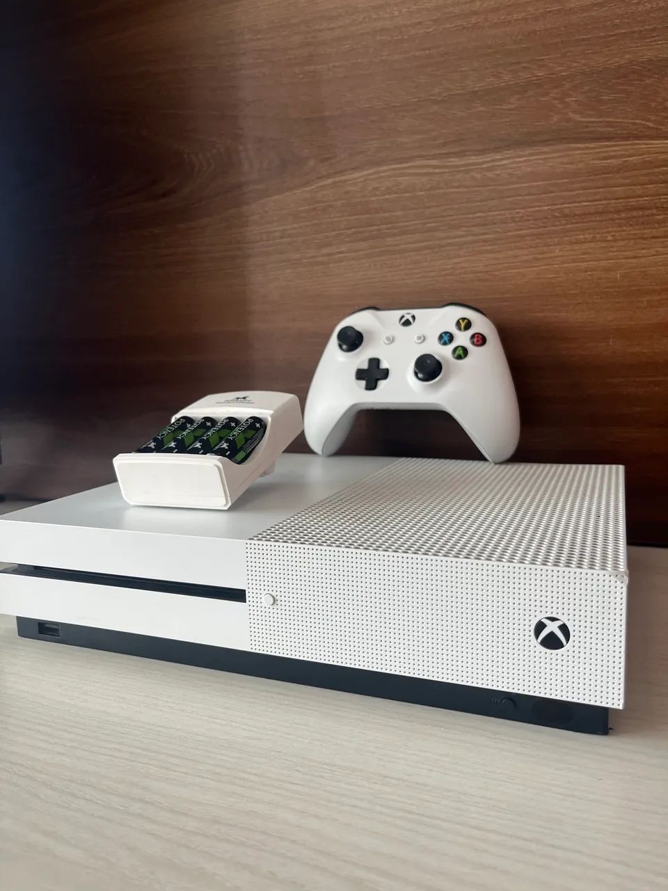 Xbox One S - 1TB