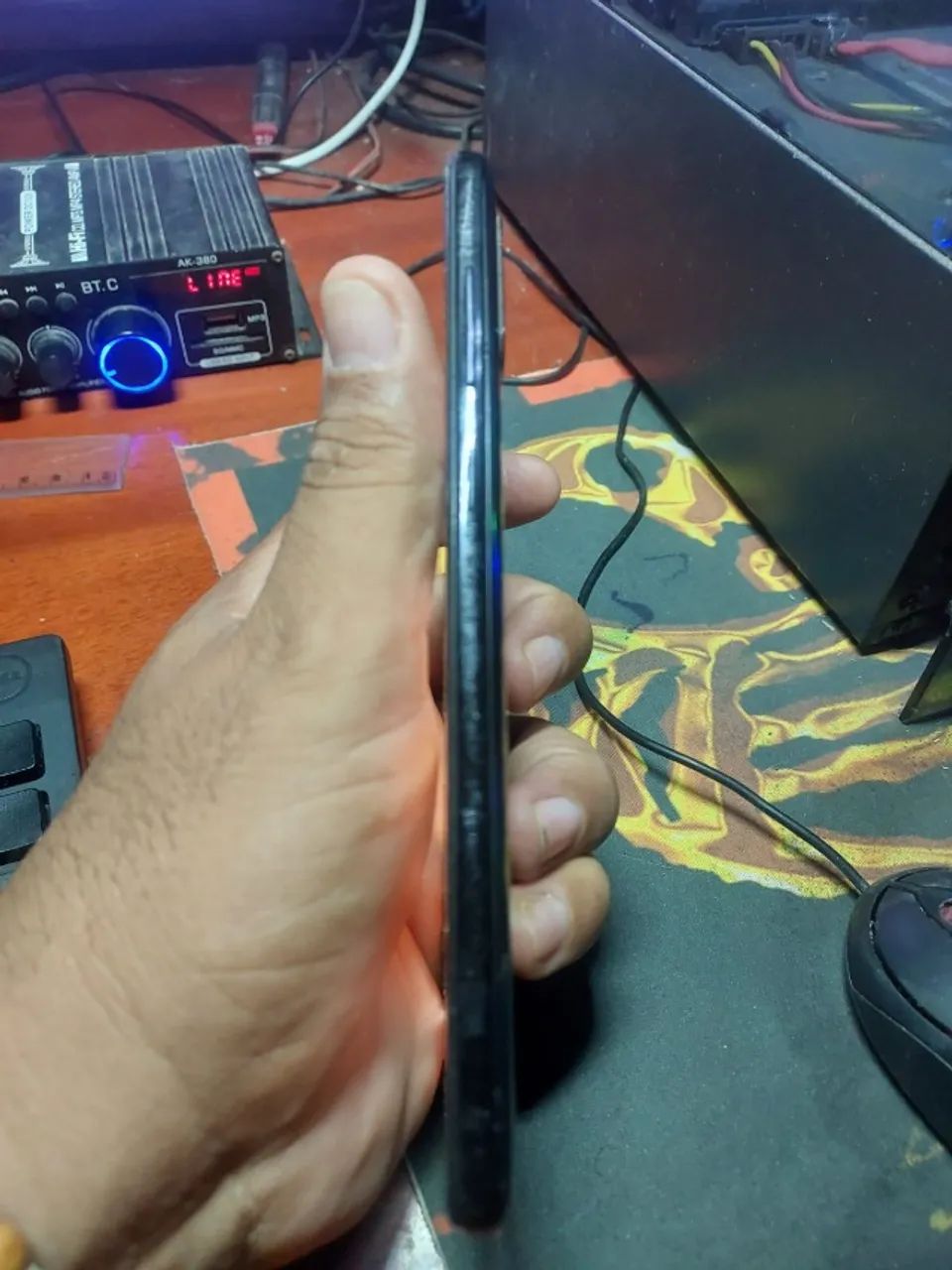 celular Galaxy A31, trincado - Foto 2