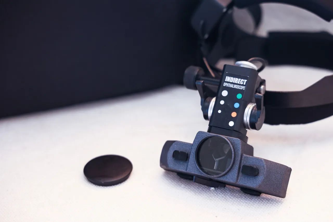Oftalmoscópio binocular indireto  - Foto 2