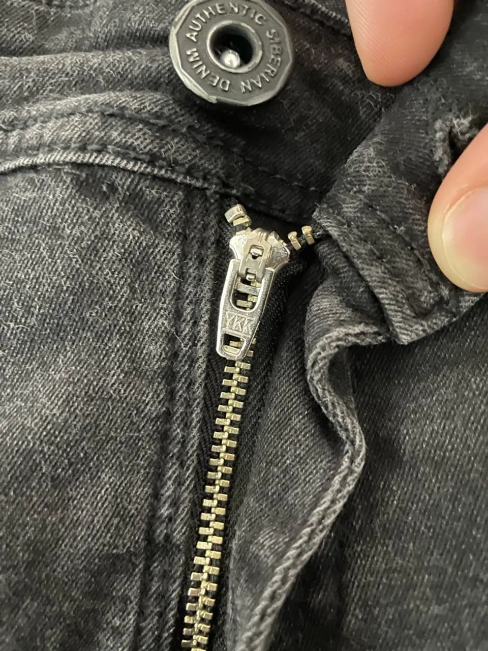 Vende-se calça jeans importada da Siberian - Foto 5