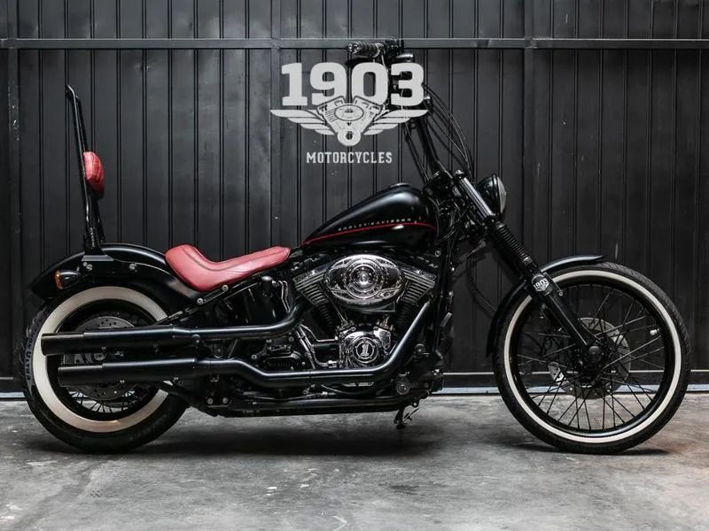 HARLEY-DAVIDSON BLACKLINE 2012