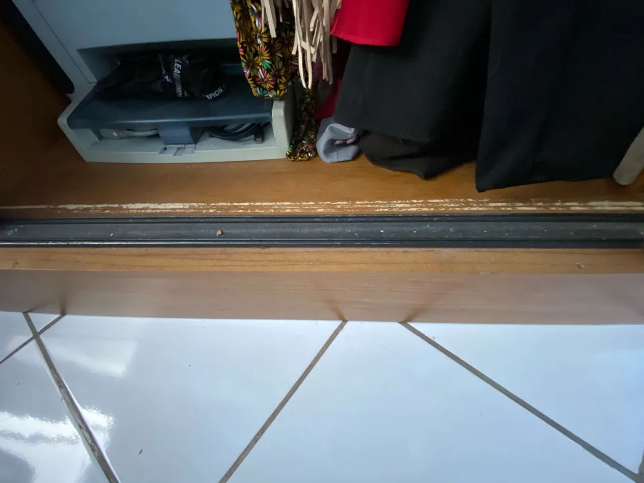 Guarda-roupa 3 portas - Foto 4