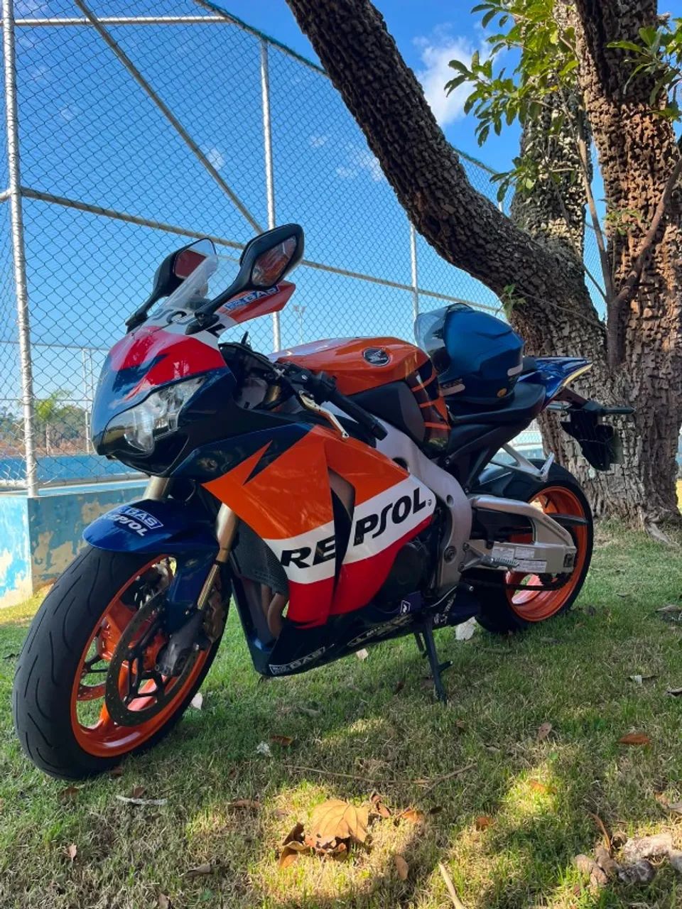 CBR 1000 RR Fireblade - Foto 3