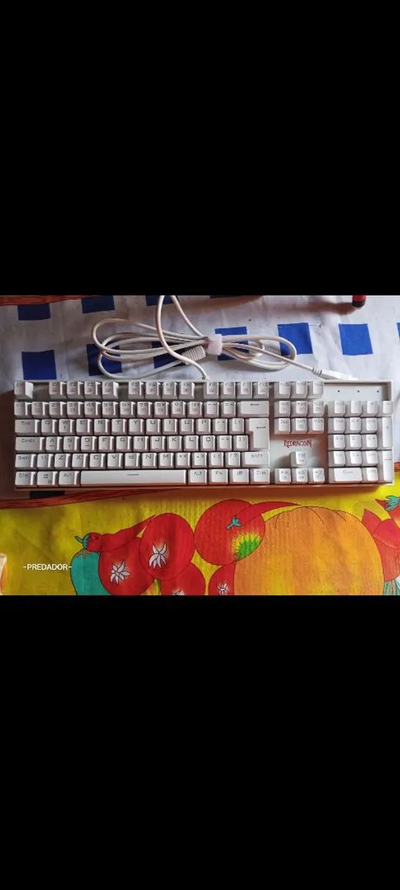Teclado, mouse, mouse pad, hub