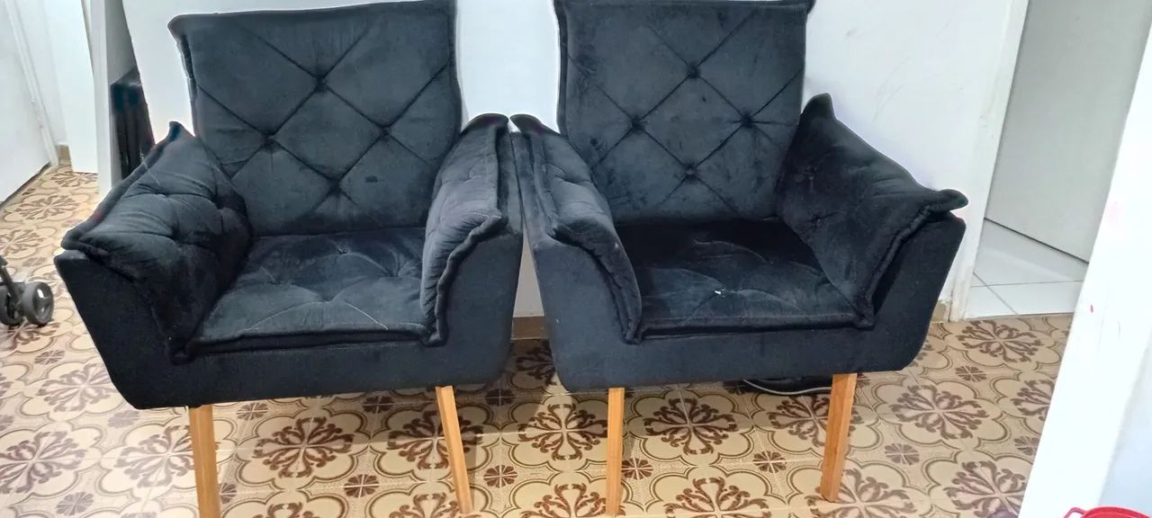 POLTRONAS PRETAS PARA ESCRITÓRIO OU SALA  - Foto 2