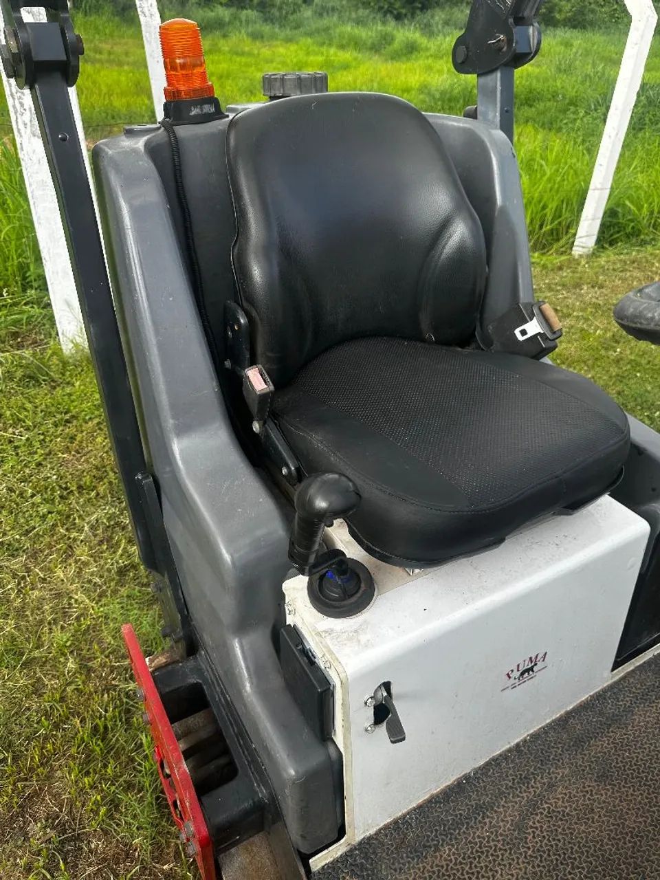 Rolo Compactador Dynapac CC900G 2021 - 800 Horas - Seminovo - Foto 4