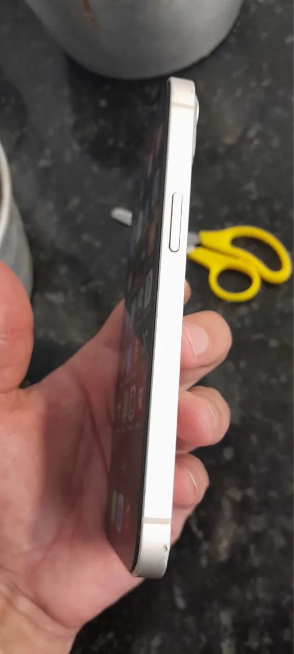 Vende iPhone 13 - Foto 5