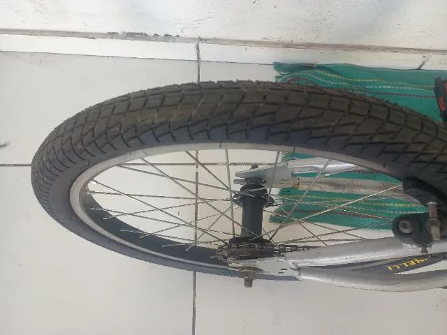 Bicicleta aro 20  - Foto 2