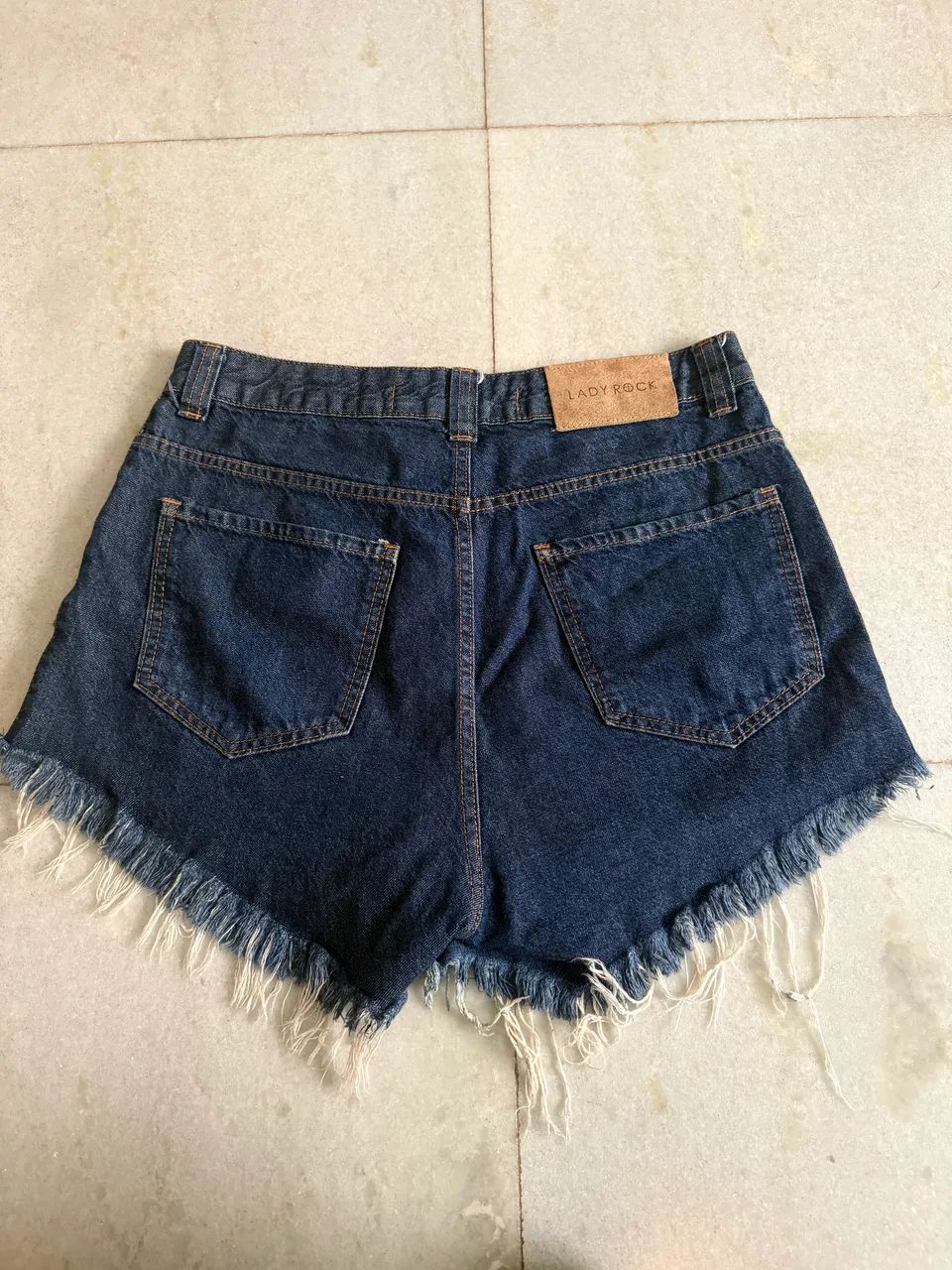 Short Jeans Lady Rock tamanho 42 - Foto 4