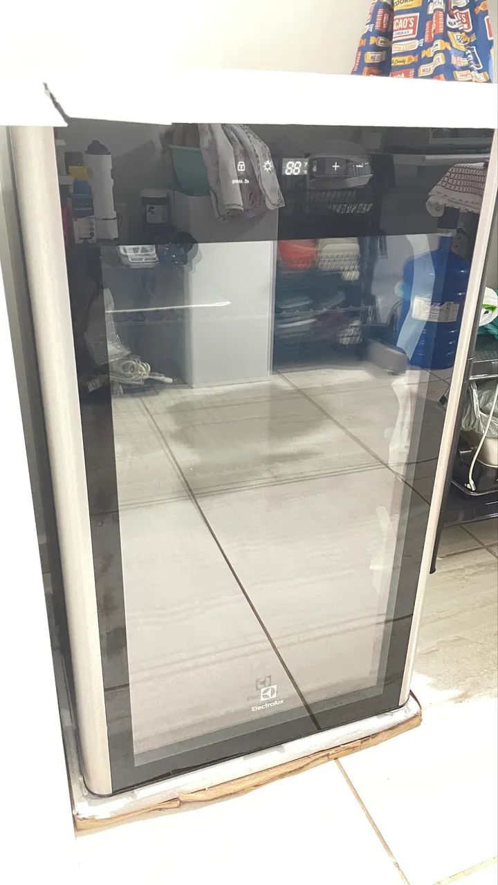 Cervejeira Electrolux 96 Litros com Multi Drinks e Painel Digital (BCG96) - Foto 3