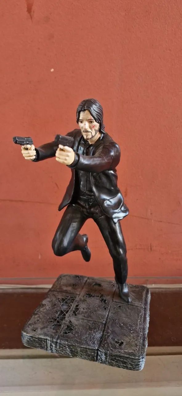 BONECO DO JHON WICK EM IMPRESSÃO 3D