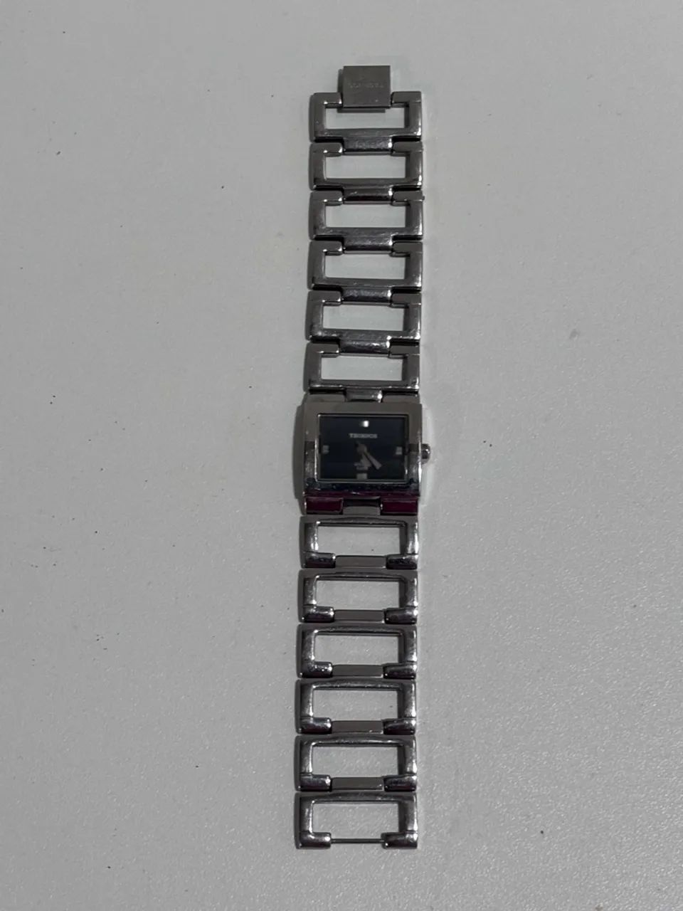 Relógio Technos Feminino Prateado - Caixa Quadrada Inox