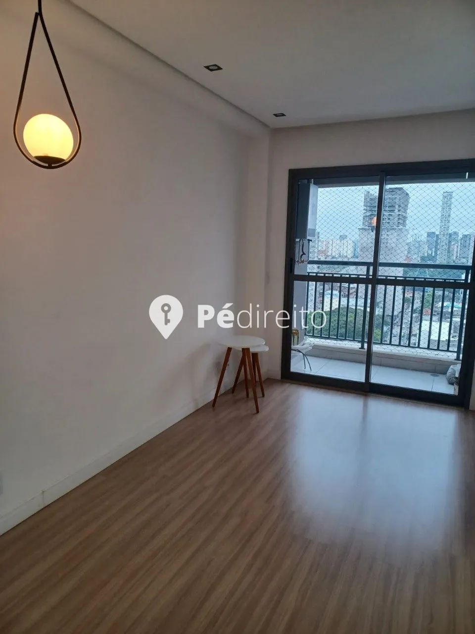 Apartamento para aluguel na Quarta Parada, SP
