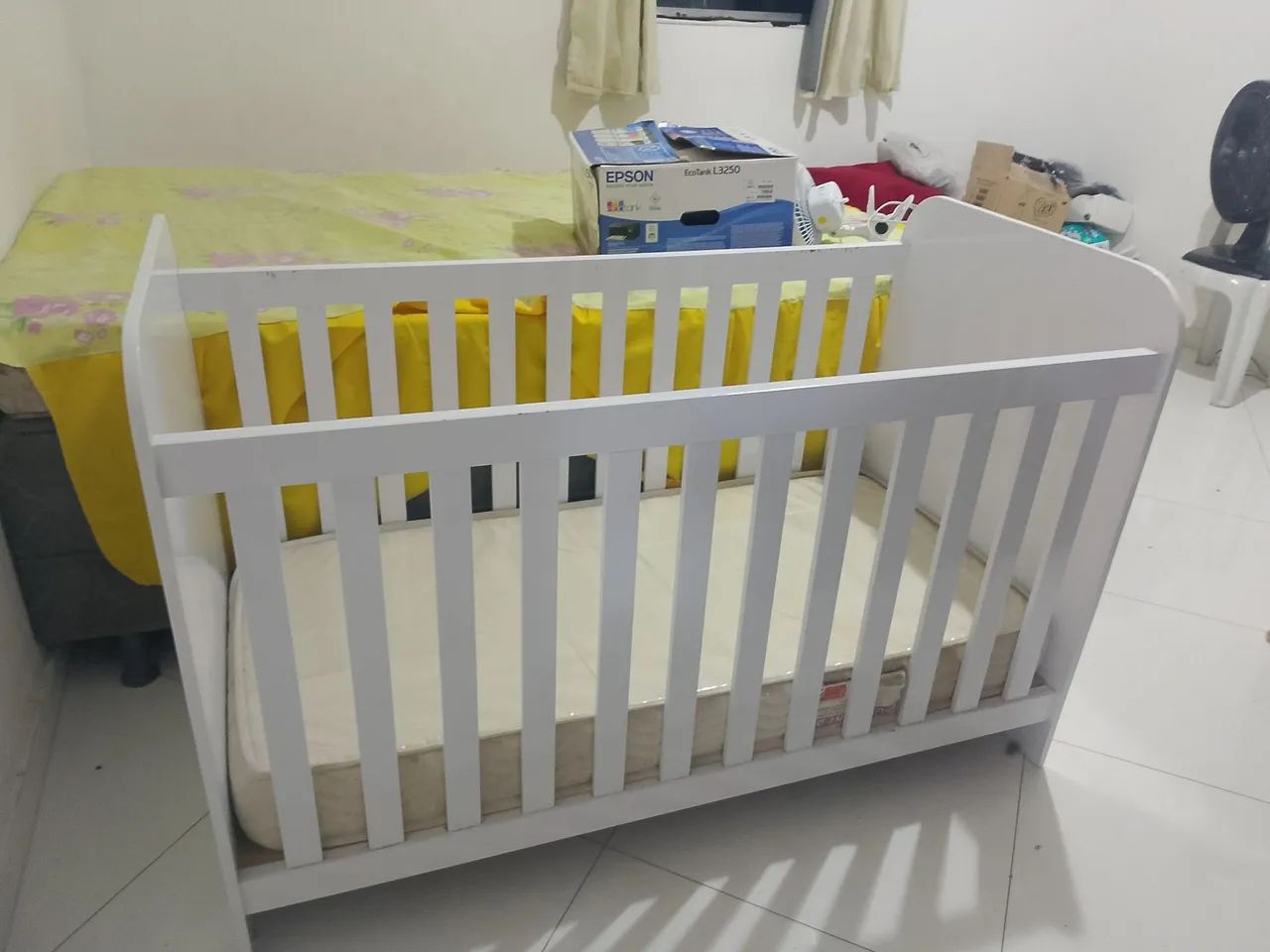 Berço com colchão 