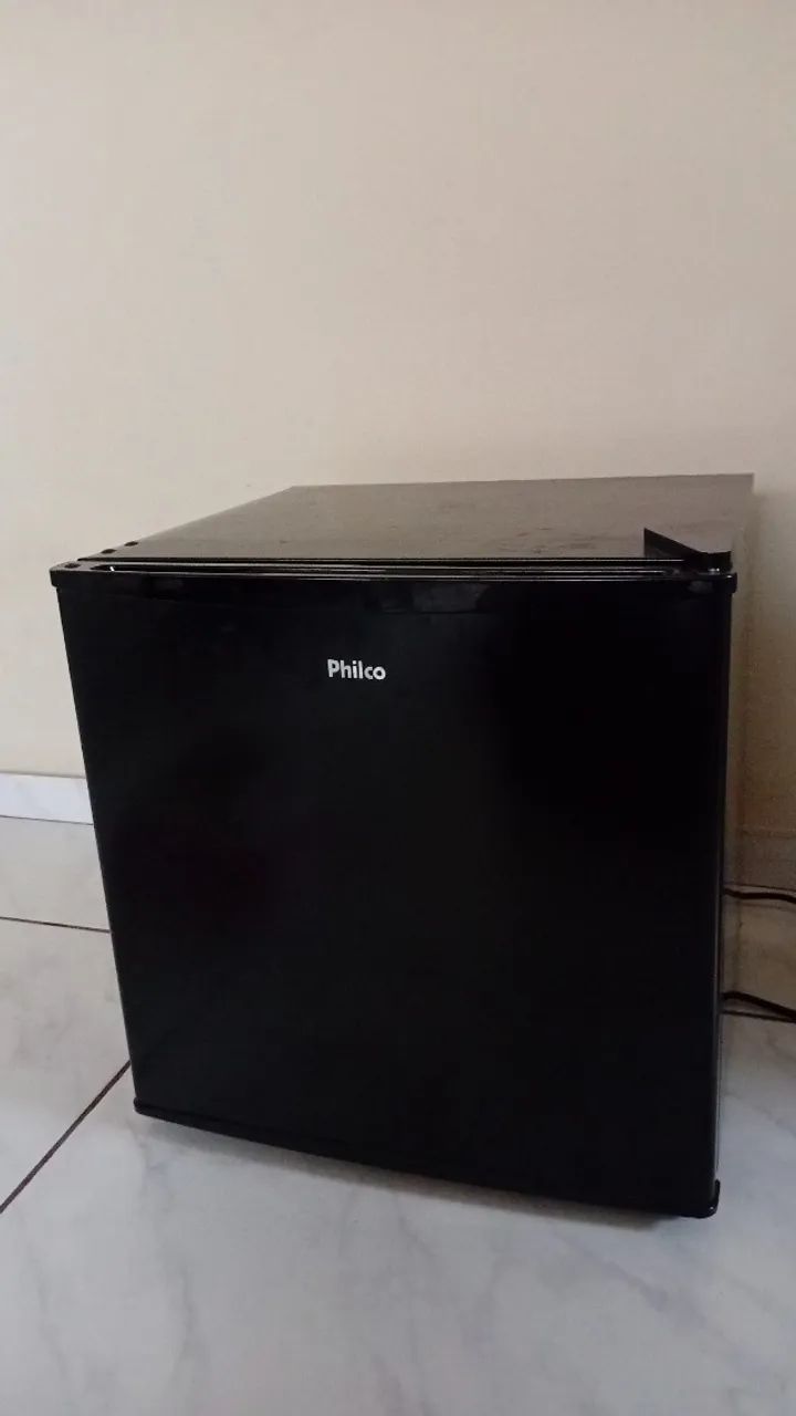 Frigobar Philco Preto 220V  - Foto 3