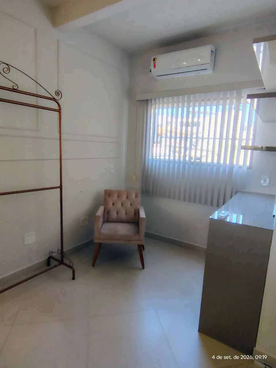 Alugo Ponto Comercial c/5 cômodos semi mobiliados s/condominio 46m² Próx Perim Center BNH - Foto 4