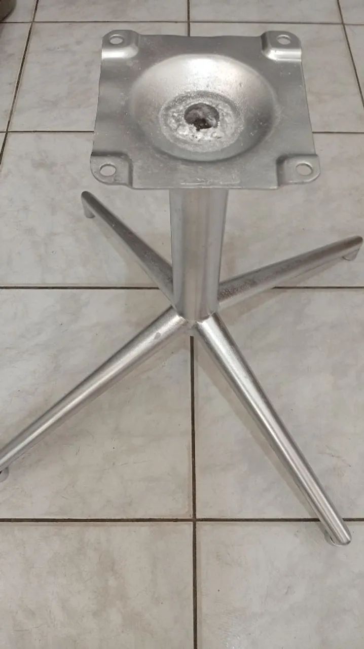 vendo base de ferro  pra centr