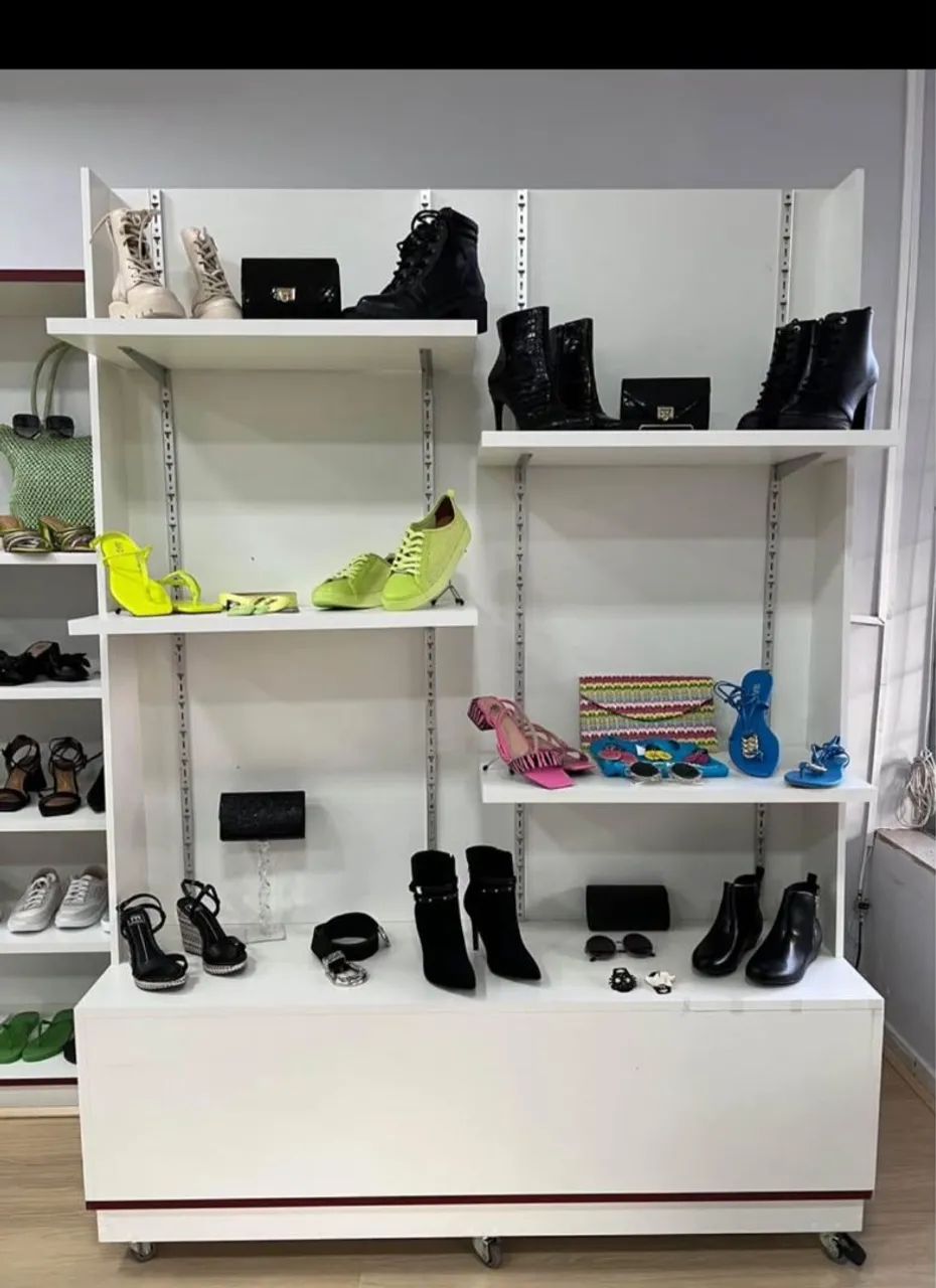 VITRINE/ARMARIO MOVEL